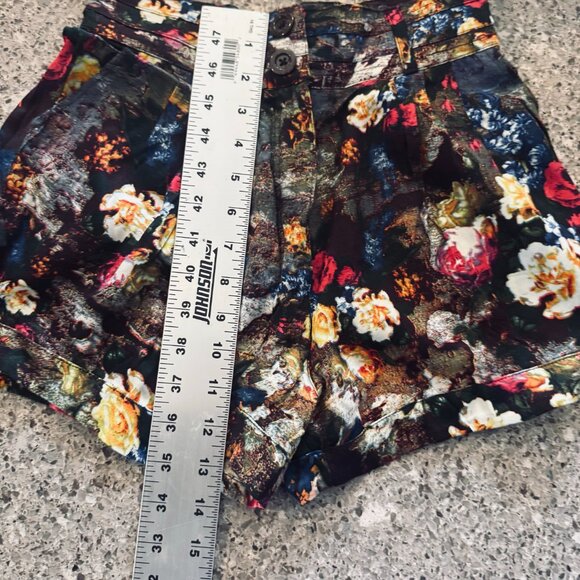 Motel Rocks Women’s Size Small -Floral Dress Shorts - High-Waisted - Picture 11 of 11